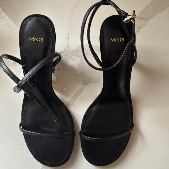 NWT MANGO ankle cuff healed sandal - Picture 2 of 6